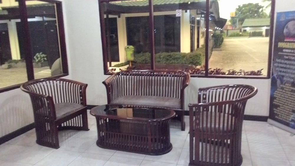Serayu Hotel Timika Exterior foto