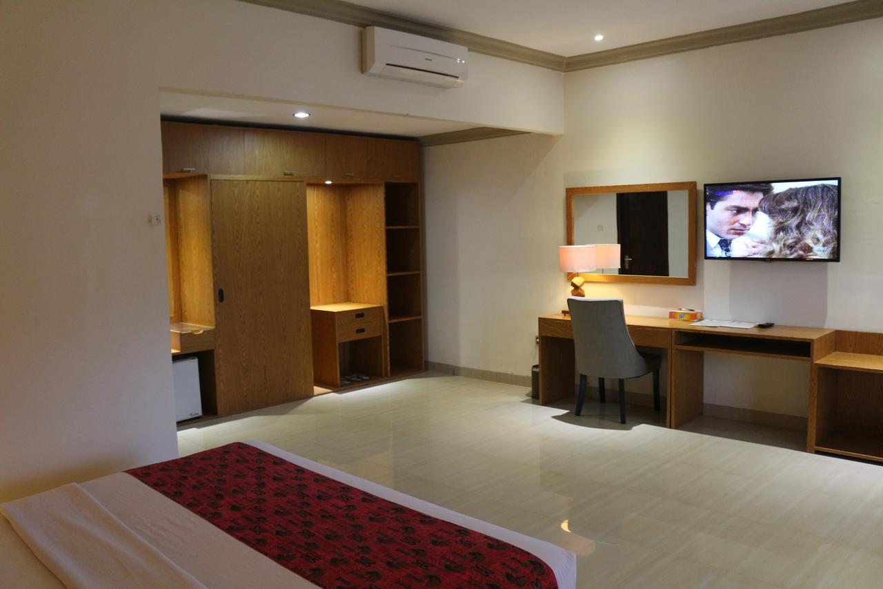 Serayu Hotel Timika Exterior foto